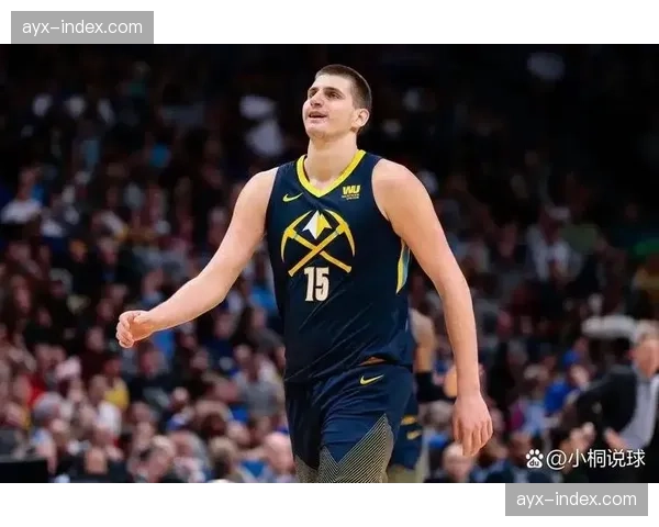 掘金队约基奇赛后简短采访：谈论如何在82场比赛的漫长赛季中保持专注度